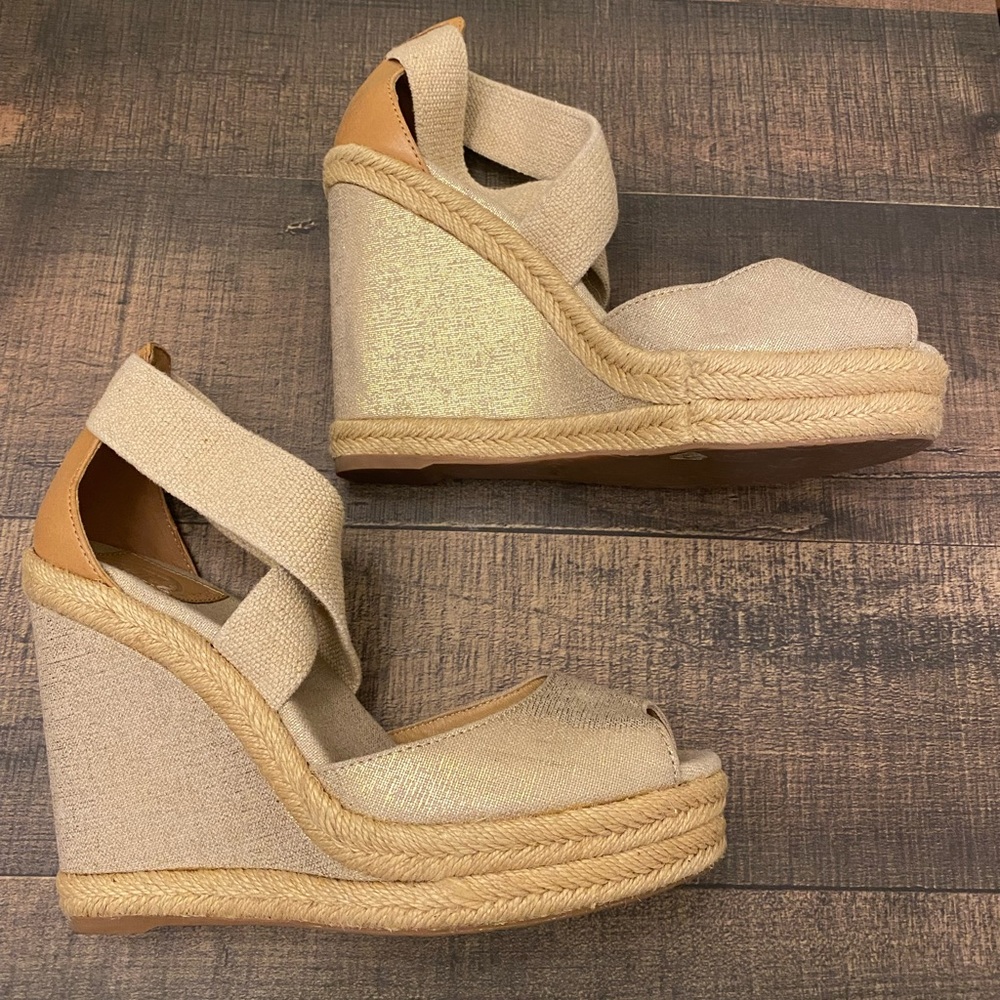 Tory Burch Peep-Toe Gold Sheen & Tan Wedge - 8